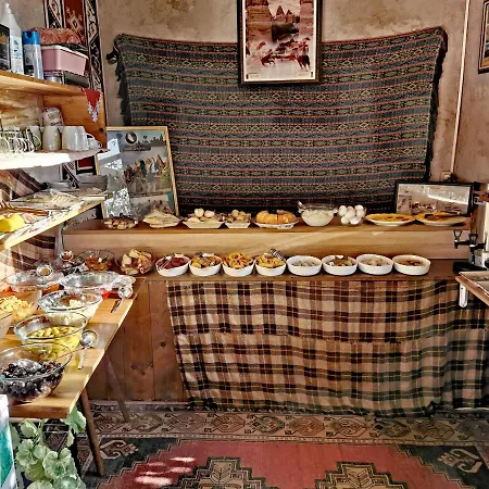 酒店 猎鹰洞穴套房酒店 2*