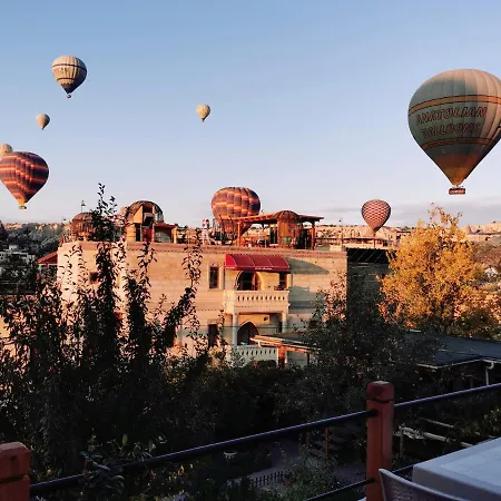 Hotel Falcon Cave