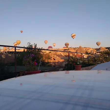 Falcon Cave Hotel Goreme