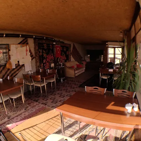 Falcon Cave Hotel Goreme