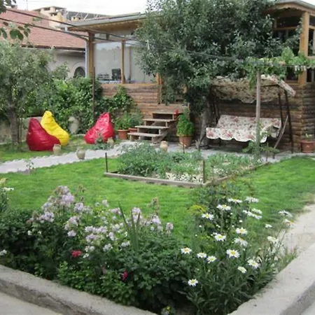 Falcon Cave Hotel 2*