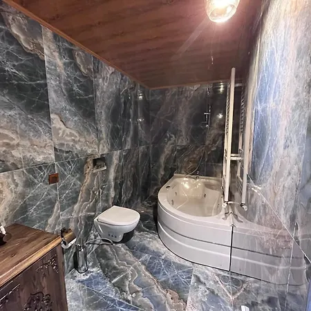 Hotell Falcon Cave