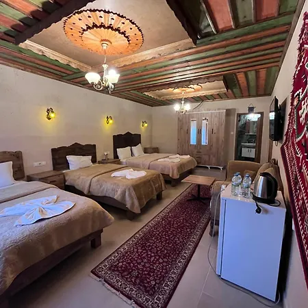 Hotel Falcon Cave