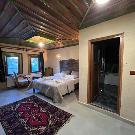 Falcon Cave Hotel
