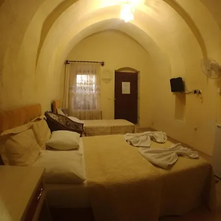 Hotel Falcon Cave 2*