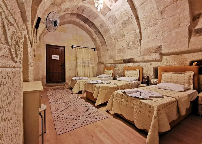 Hotel Falcon Cave 2*