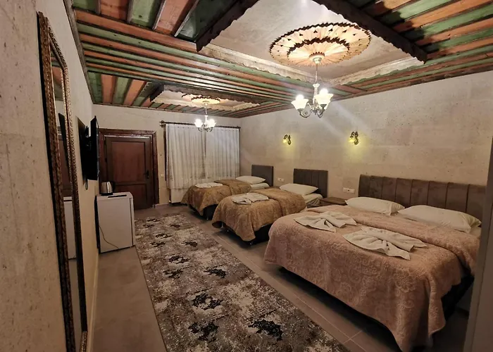 Falcon Cave Hotel 2*