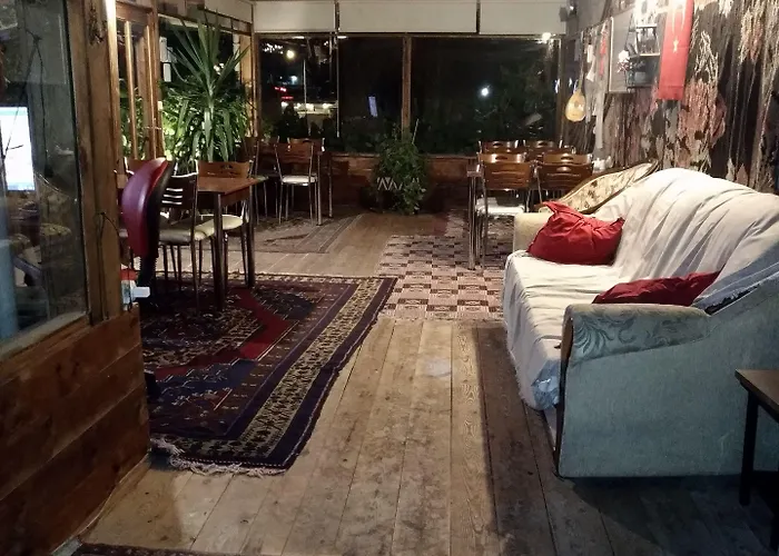 Hotel Falcon Cave 2*