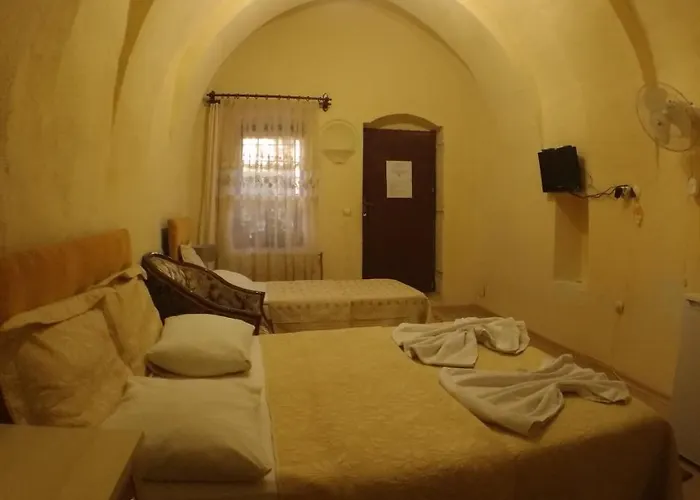 Hotel Falcon Cave 2*